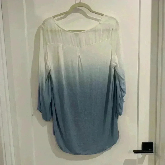 Ombre blouse - Picture 2 of 5